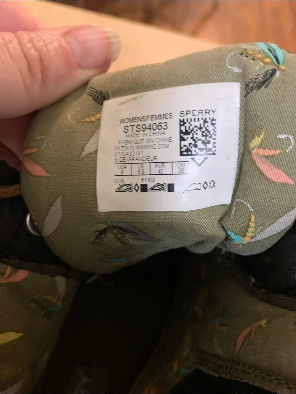 Sperry Black Quilted Duck Boots with Brown Laces